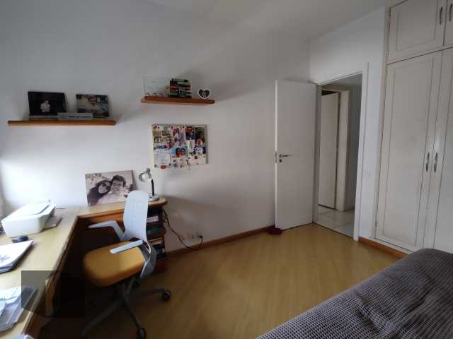 Apartamento à venda com 3 quartos, 111m² - Foto 25