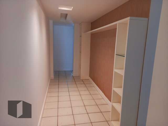 Cobertura à venda com 3 quartos, 260m² - Foto 9