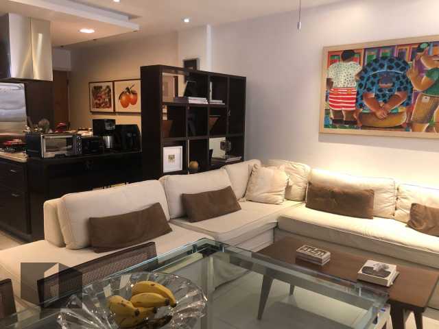 Apartamento à venda com 2 quartos, 67m² - Foto 1