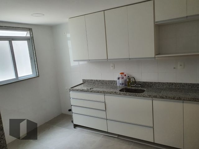 Apartamento à venda com 3 quartos, 138m² - Foto 11