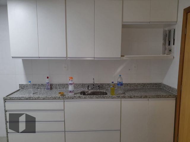 Apartamento à venda com 3 quartos, 138m² - Foto 12