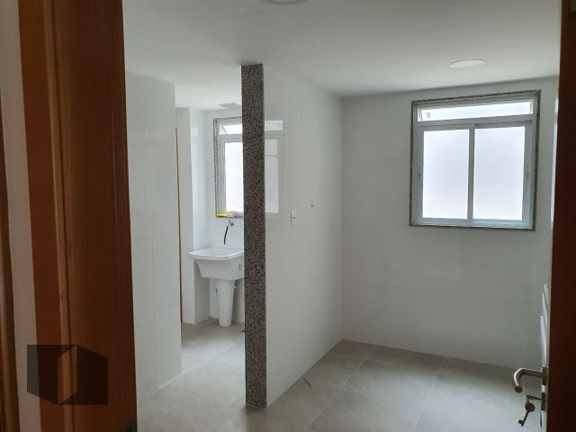 Apartamento à venda com 3 quartos, 138m² - Foto 13