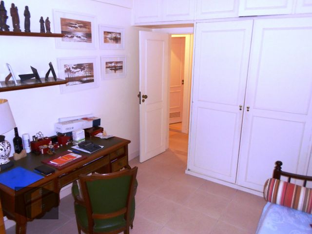 Apartamento para alugar com 4 quartos, 247m² - Foto 12