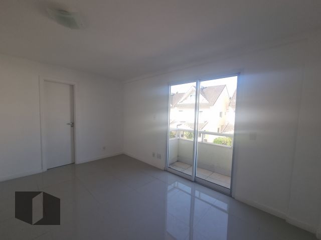 Casa à venda com 4 quartos, 160m² - Foto 9