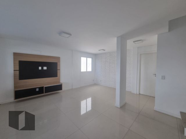 Casa à venda com 4 quartos, 160m² - Foto 3