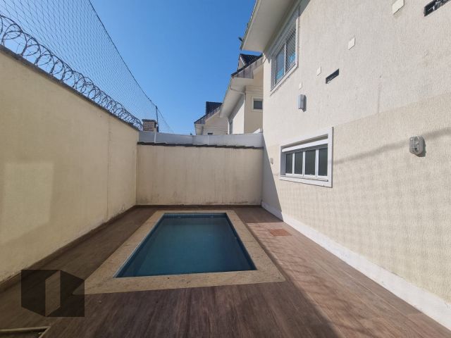 Casa à venda com 4 quartos, 160m² - Foto 18