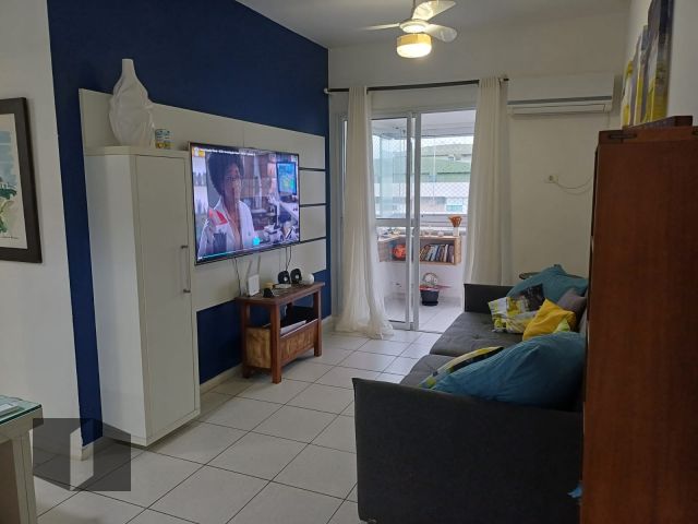 Apartamento à venda com 2 quartos, 63m² - Foto 2