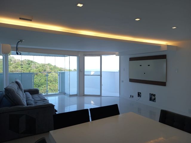 Cobertura, 3 quartos, 229 m² - Foto 3