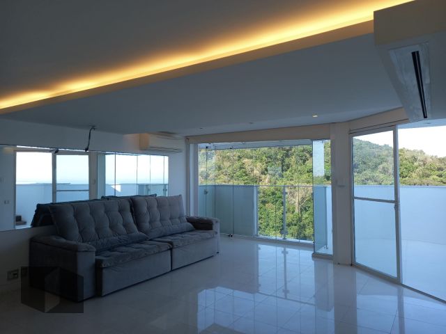 Cobertura, 3 quartos, 229 m² - Foto 5