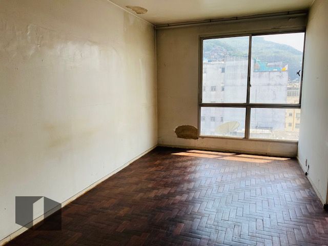 Apartamento à venda com 4 quartos, 234m² - Foto 5