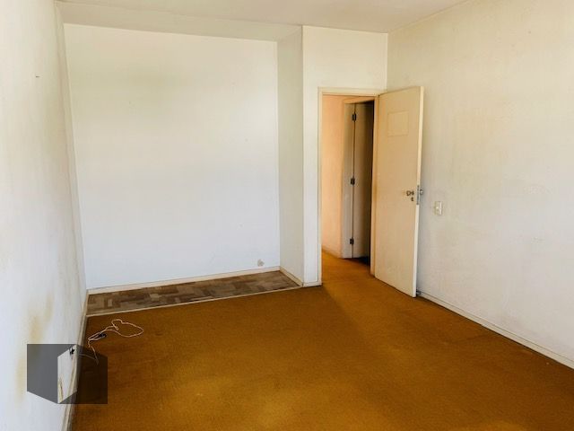 Apartamento à venda com 4 quartos, 234m² - Foto 9