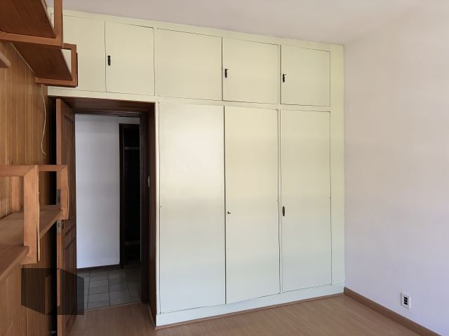 Apartamento à venda com 3 quartos, 195m² - Foto 12