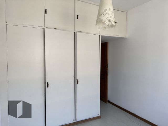 Apartamento à venda com 3 quartos, 195m² - Foto 14