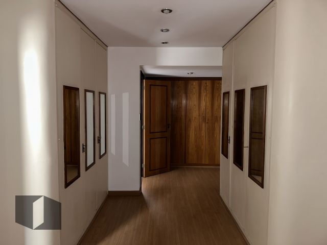 Apartamento à venda com 3 quartos, 195m² - Foto 19