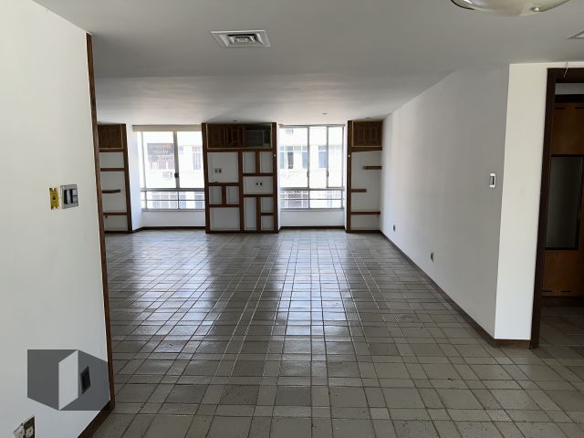 Apartamento à venda com 3 quartos, 195m² - Foto 5