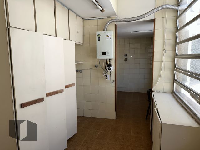 Apartamento à venda com 3 quartos, 195m² - Foto 27