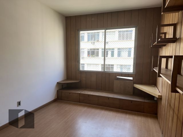 Apartamento à venda com 3 quartos, 195m² - Foto 9