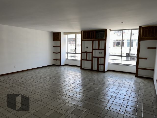 Apartamento à venda com 3 quartos, 195m² - Foto 6