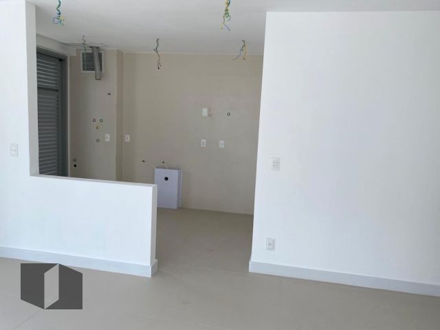 Cobertura à venda com 2 quartos, 151m² - Foto 8