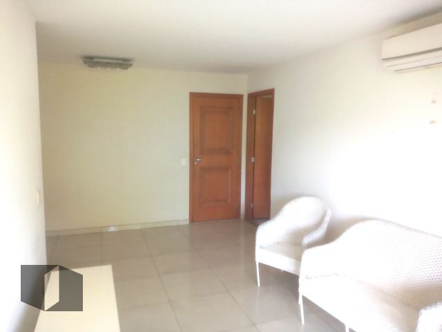 Apartamento à venda com 2 quartos, 76m² - Foto 6