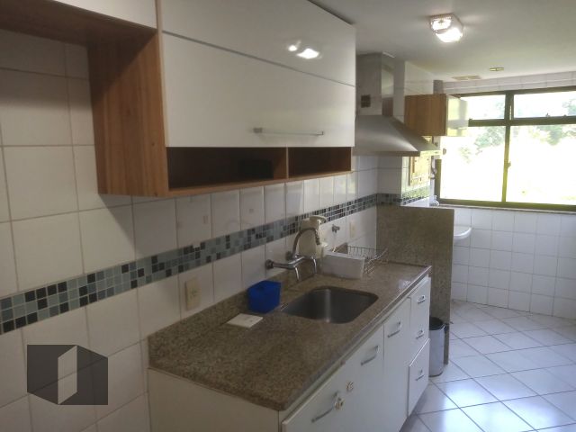 Apartamento à venda com 2 quartos, 76m² - Foto 29