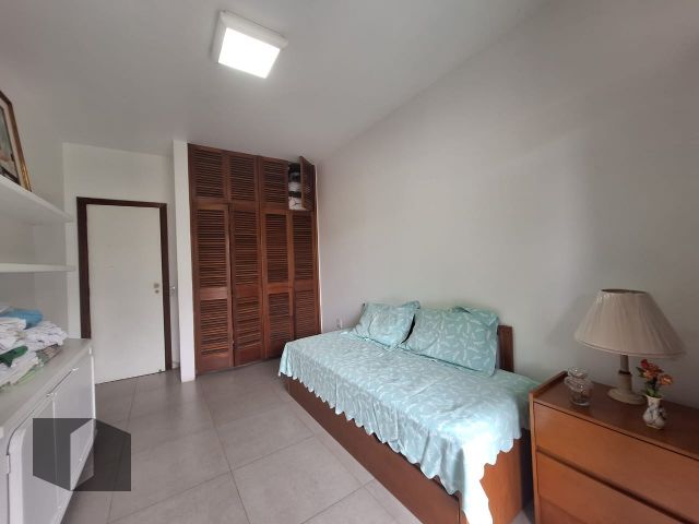 Casa à venda com 4 quartos, 300m² - Foto 36