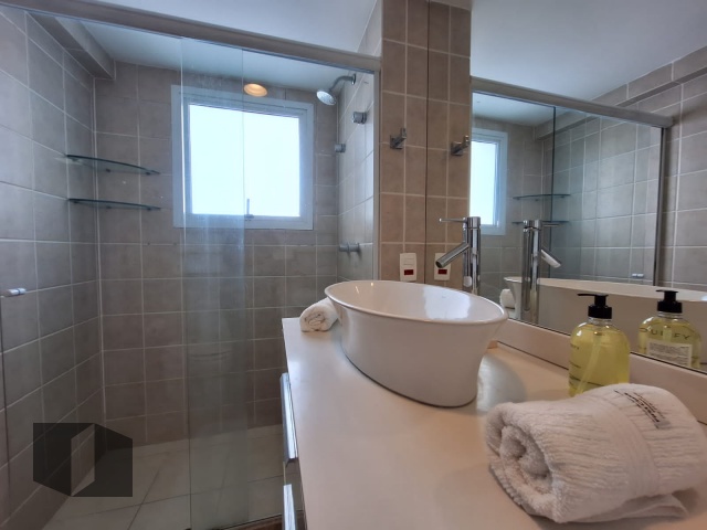 Apartamento à venda com 2 quartos, 64m² - Foto 17