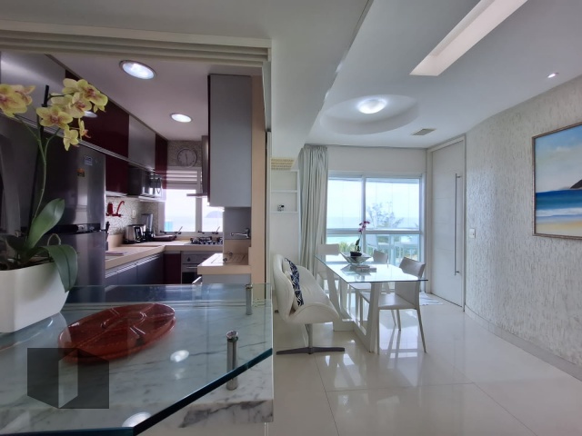 Apartamento à venda com 2 quartos, 64m² - Foto 19