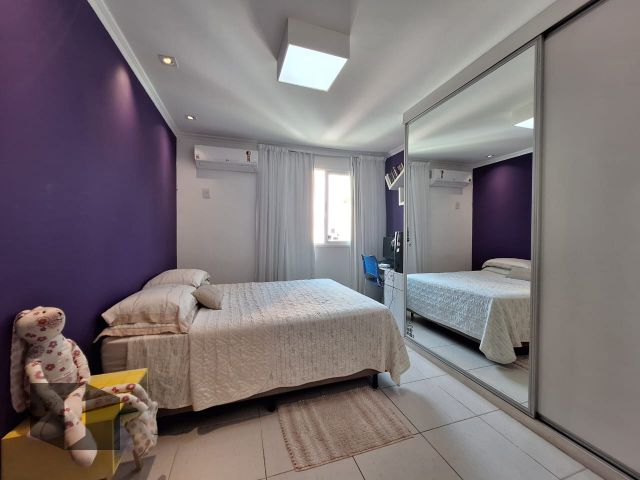 Casa à venda com 4 quartos, 226m² - Foto 25