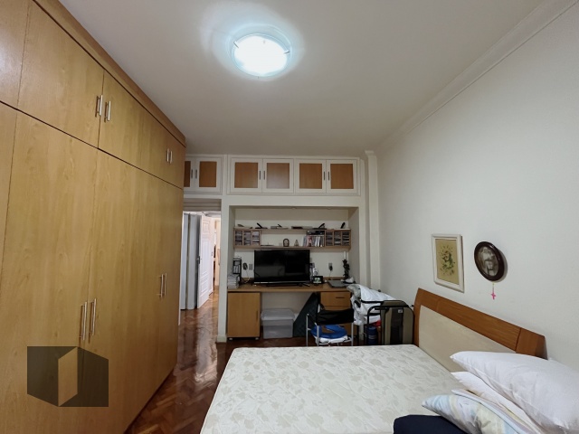 Apartamento à venda com 3 quartos, 200m² - Foto 12