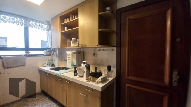 Apartamento à venda com 3 quartos, 170m² - Foto 20