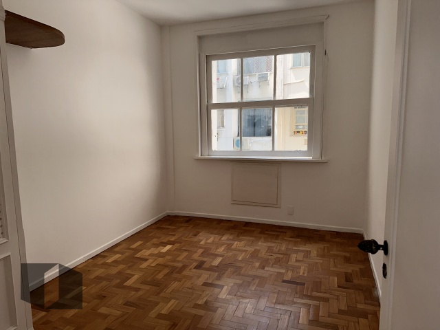 Apartamento à venda com 3 quartos, 151m² - Foto 10