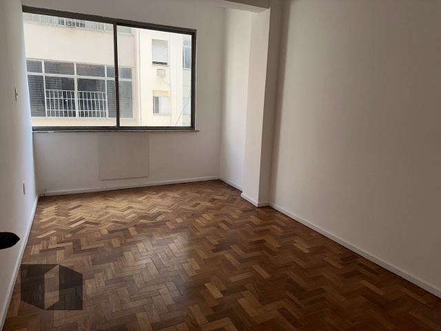 Apartamento à venda com 3 quartos, 151m² - Foto 13