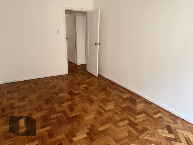 Apartamento à venda com 3 quartos, 151m² - Foto 12