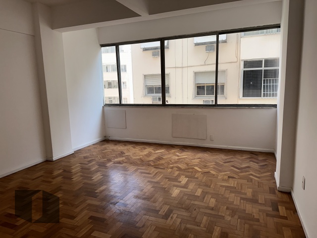 Apartamento à venda com 3 quartos, 151m² - Foto 9