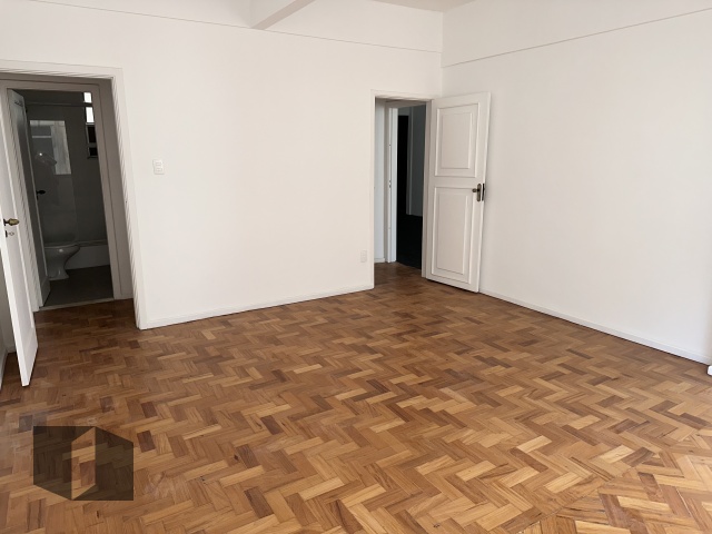 Apartamento à venda com 3 quartos, 151m² - Foto 7