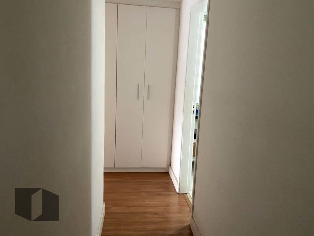 Apartamento à venda com 3 quartos, 206m² - Foto 13