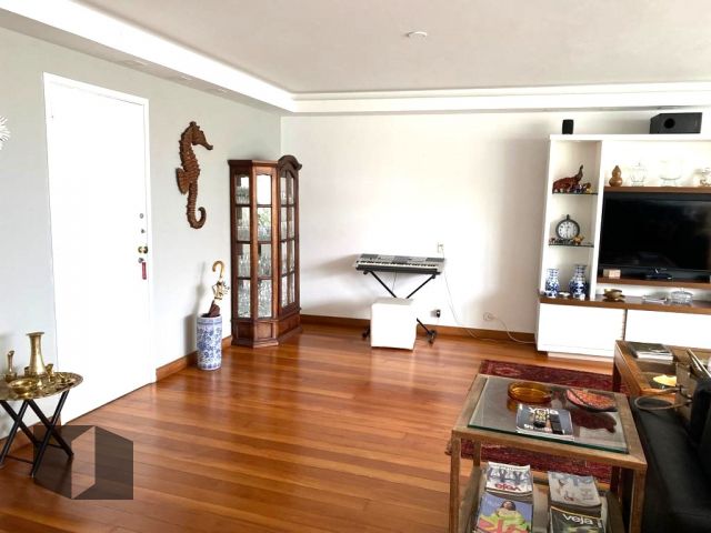 Apartamento à venda com 3 quartos, 206m² - Foto 5