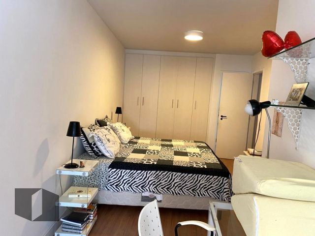 Apartamento à venda com 3 quartos, 206m² - Foto 21