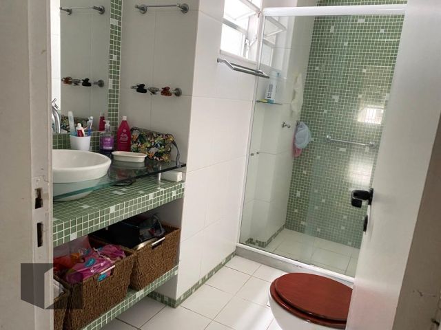 Apartamento à venda com 3 quartos, 206m² - Foto 11