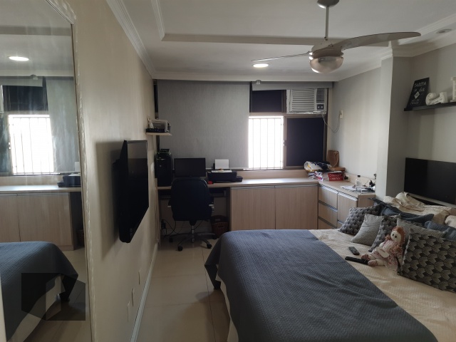 Apartamento à venda com 4 quartos, 182m² - Foto 10