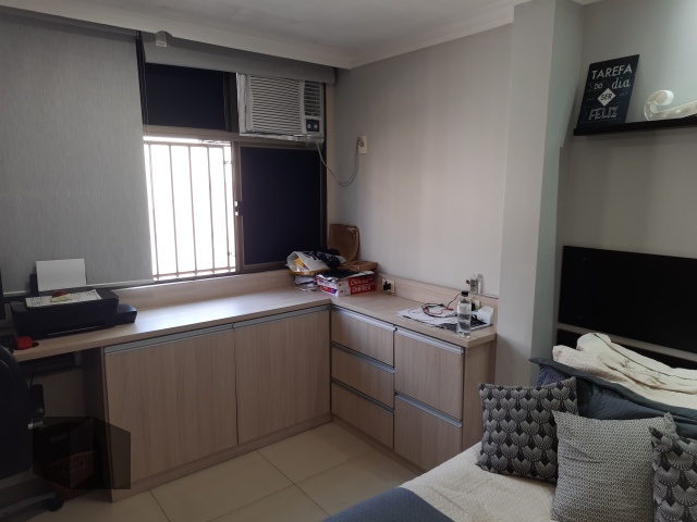 Apartamento à venda com 4 quartos, 182m² - Foto 11