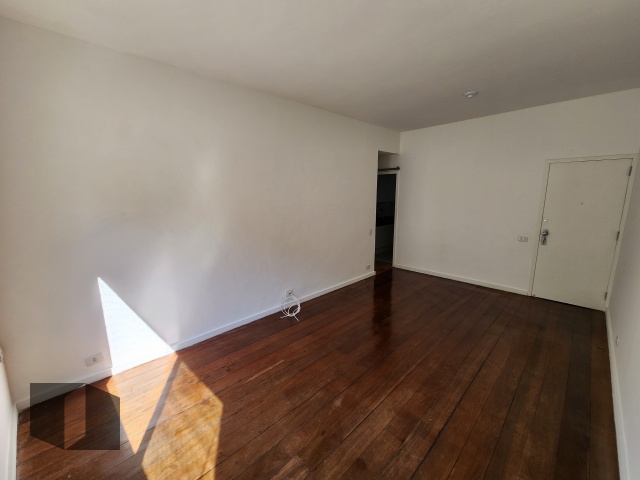 Apartamento à venda com 2 quartos, 80m² - Foto 3