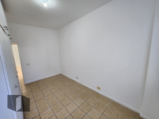 Apartamento à venda com 2 quartos, 80m² - Foto 15