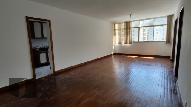 Apartamento para alugar com 4 quartos, 126m² - Foto 3