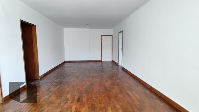 Apartamento para alugar com 4 quartos, 126m² - Foto 2