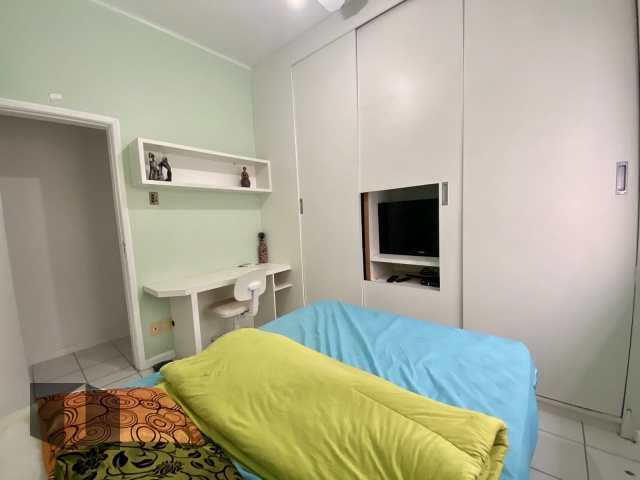 Apartamento à venda com 3 quartos, 97m² - Foto 11