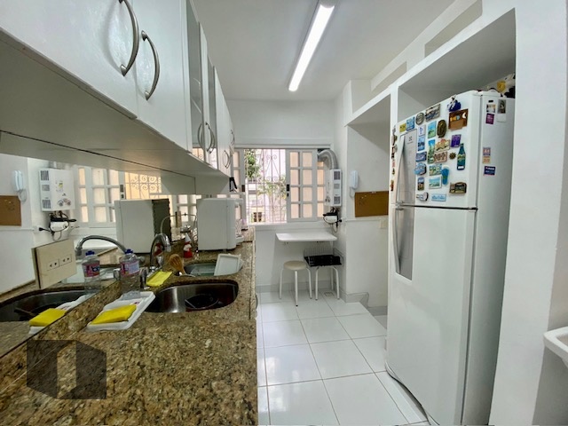 Apartamento à venda com 3 quartos, 97m² - Foto 17