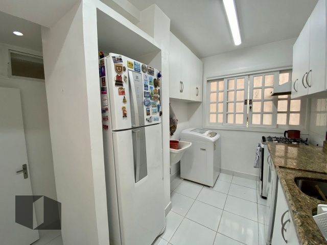 Apartamento à venda com 3 quartos, 97m² - Foto 18