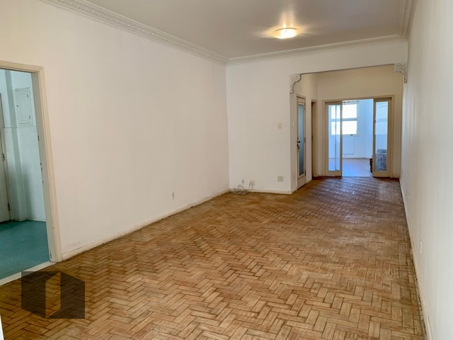 Apartamento à venda com 4 quartos, 142m² - Foto 2